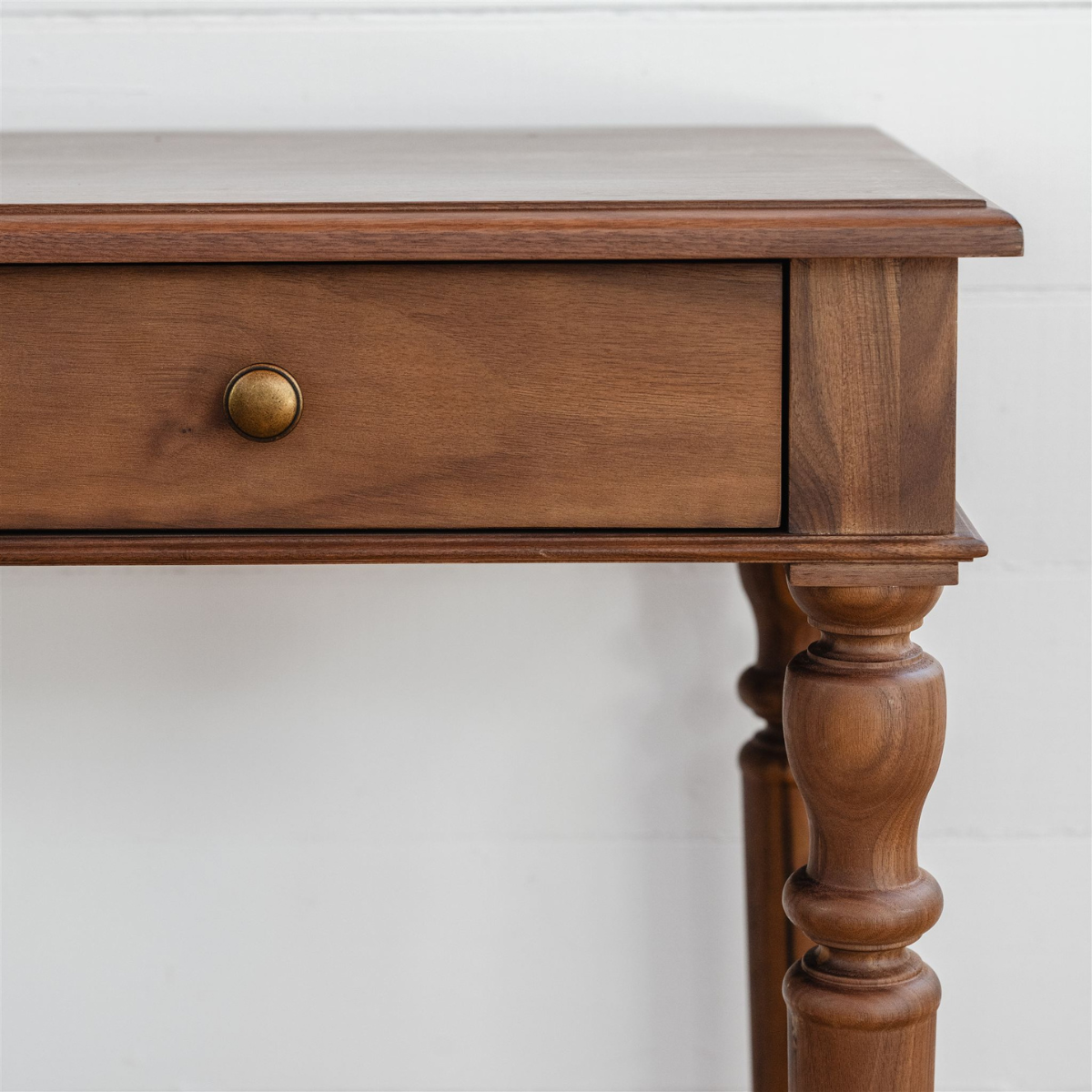 Chloé Console Table, Walnut (EU)