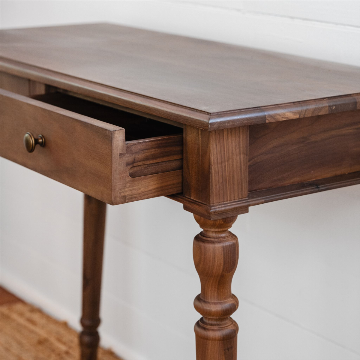 Chloé Console Table, Walnut (EU)