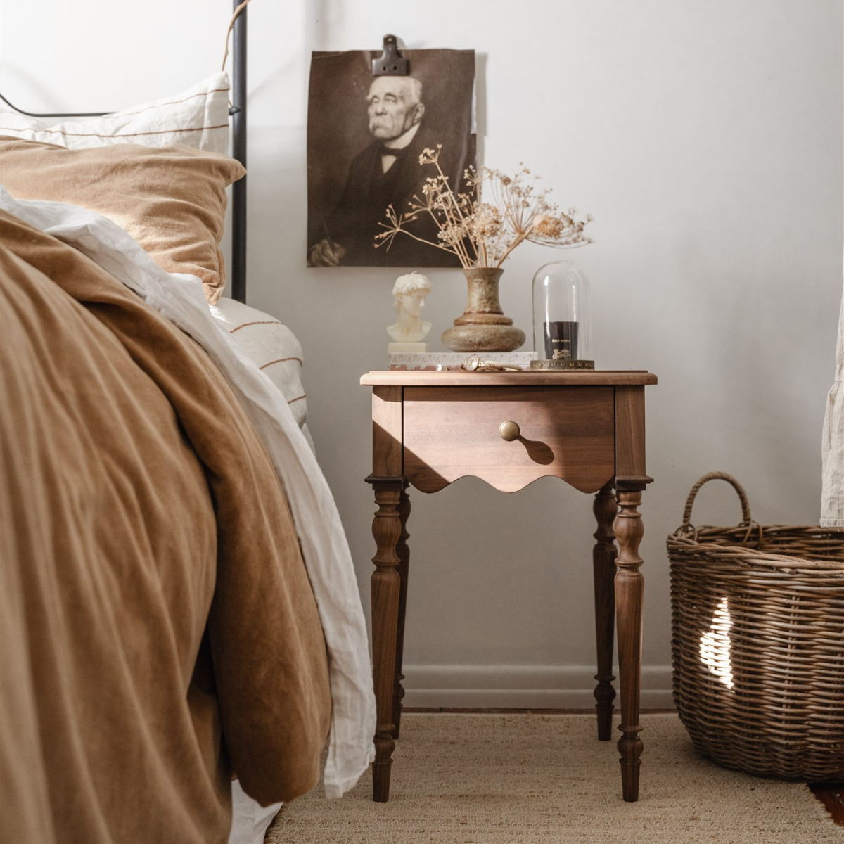 Evie Bedside Table Walnut (EU)