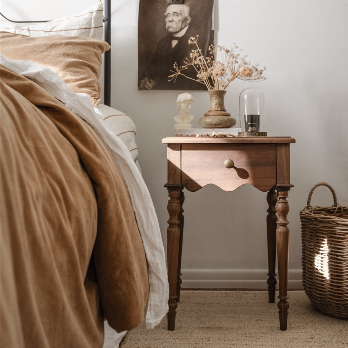 Evie Bedside Table Walnut (EU)