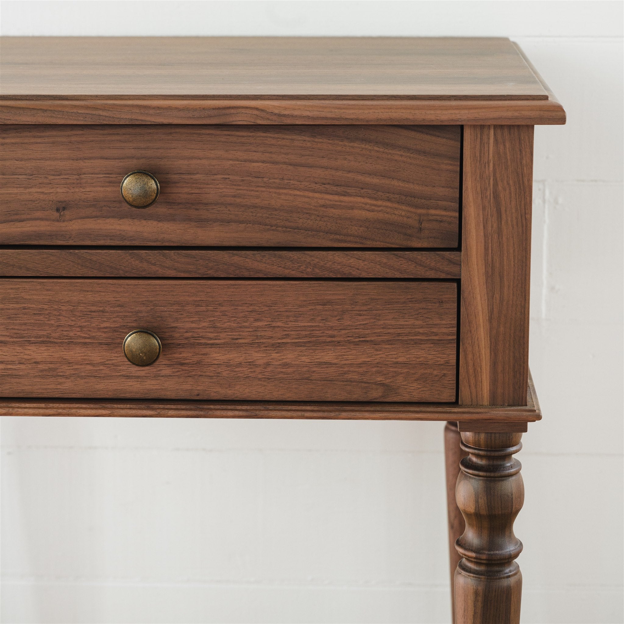 Chloé Bedside Table Walnut (EU)